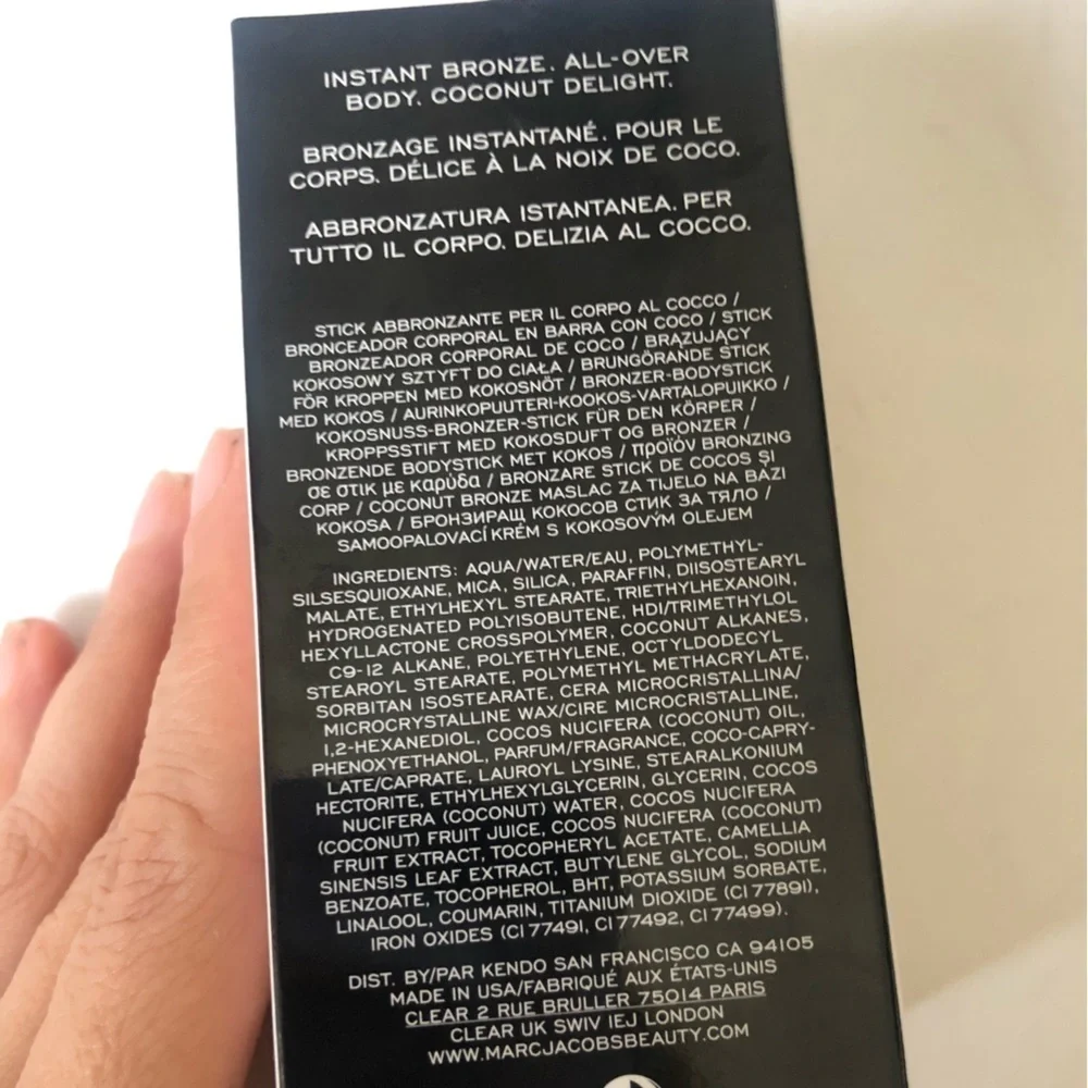 Marc Jacobs Glow Away Bronzing Coconut Body Stick Tan-Tastic#14